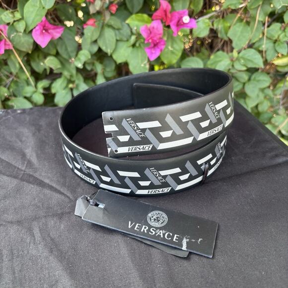 Versace La Greca Print Leather Belt Black Sz 70 28 main image 7